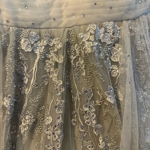 (370) ❤️ Brand new with Tags Park108 M324 gown in silver $1000 - Picture 5 of 12